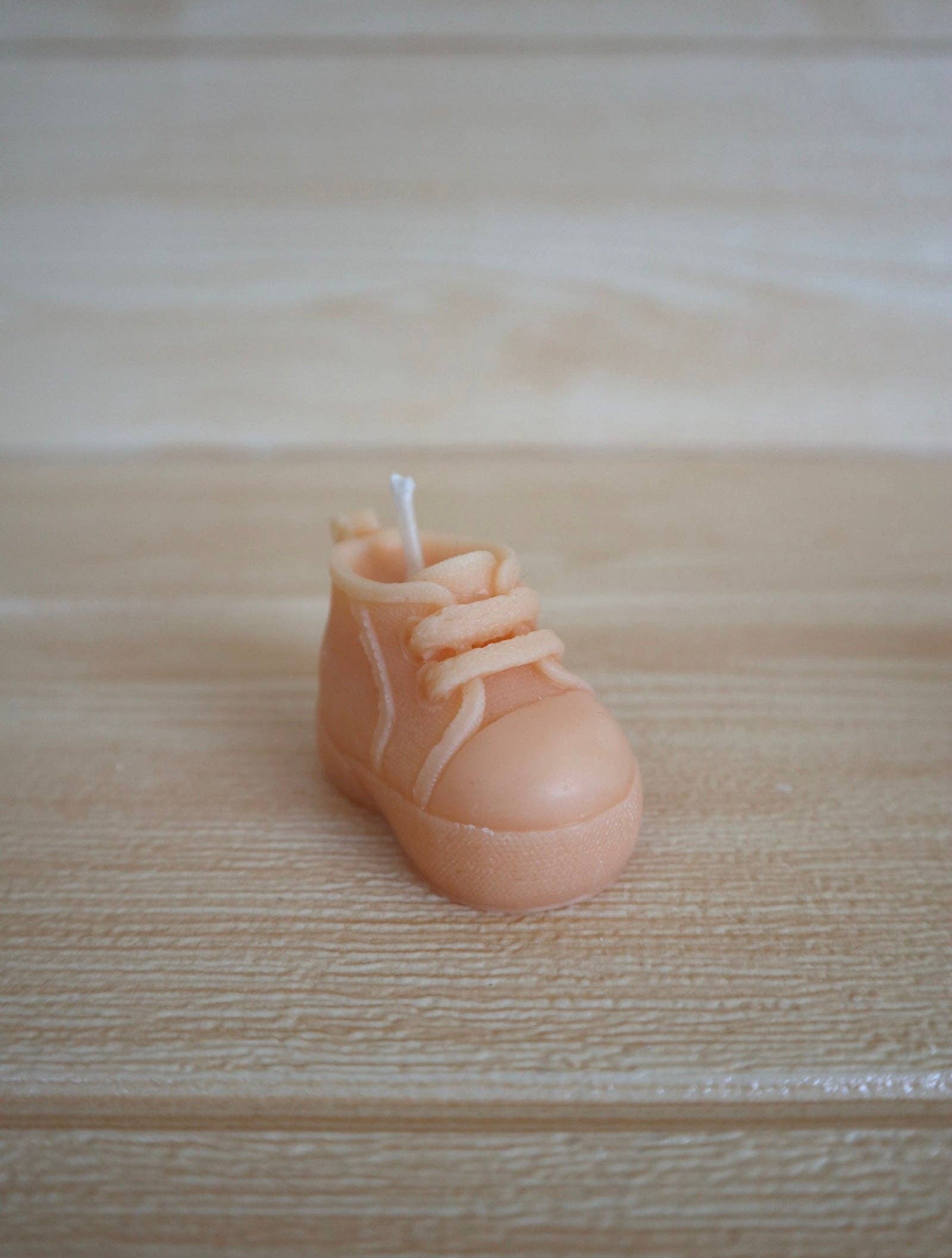 Velas Galbis - Jose Galbis Soler, S.L. – wholesale Prydnadsljus – Doftljus i form av en sko med vegetabiliskt vax, finns i fem olika färger1