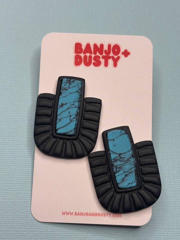 Lily Statement Ohrstecker für den Großhandel von The Dusty Collective