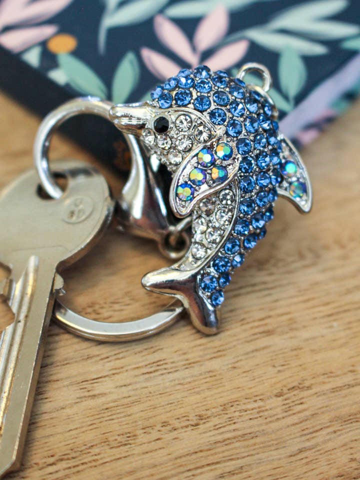 Llavero grande con forma de delfín y diamante para venta al por mayor de Wildtouch