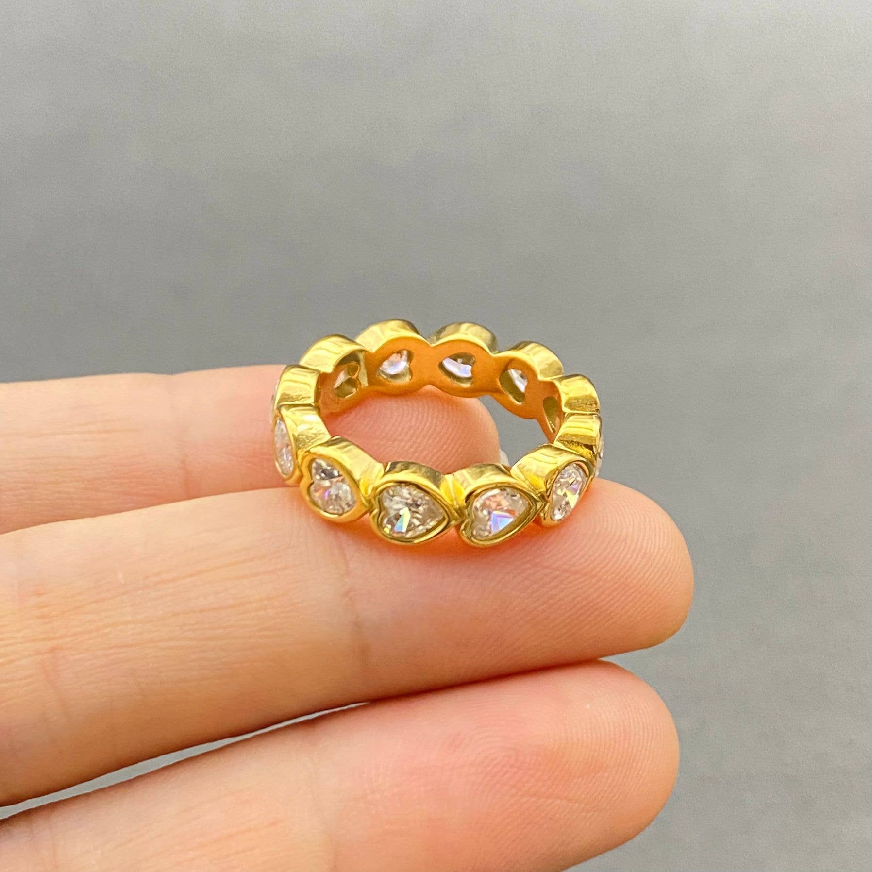 Mio Queena - Vente Bague avec plusieurs pierres - Bagues en acier inoxydable plaqué or 18K avec zircon de formes multiples - FGS1
