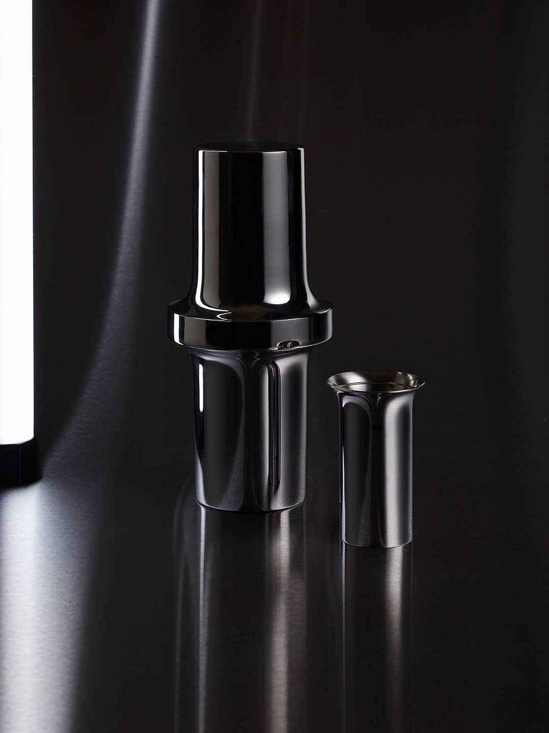 Aaron Probyn US - Wholesale Cocktail Shaker - BARBICAN cocktail shaker