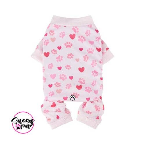 Sassy Pup LLC - Vendita all'ingrosso Pigiama - Cani - Pigiama rosa Sassy Pup con cuori e impronte per cani piccoli