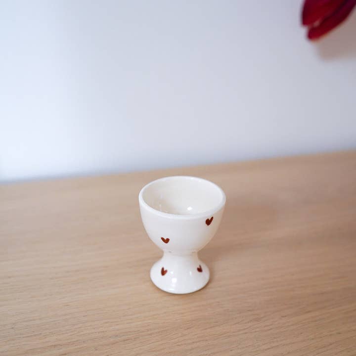 Sunday's and co - Wholesale Kitchen Utensil Set - Ceramic egg holder 1