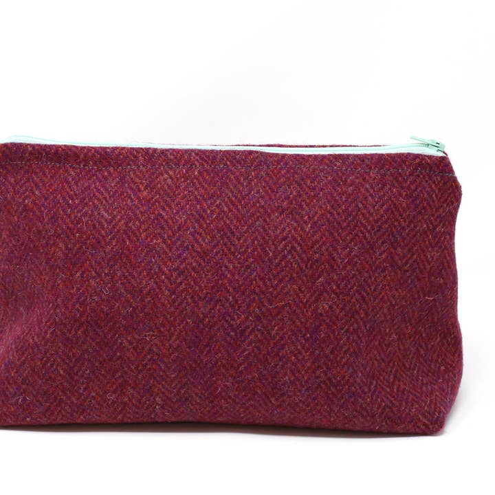 Studio Sunart – wholesale Toiletry bag – women's – Harris Tweed Wash Bag