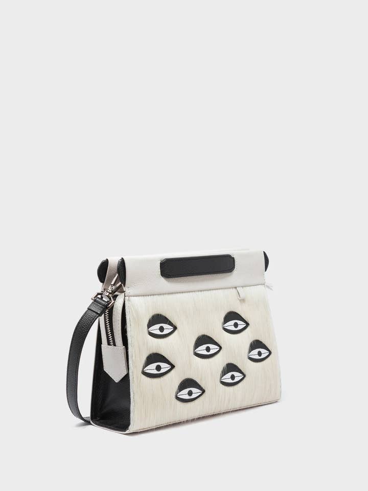 Vali Crossbody Kleine Cremefarbene Ledertasche - Augenapplikation Verstellbarer Griff für den Großhandel von Min & Mon