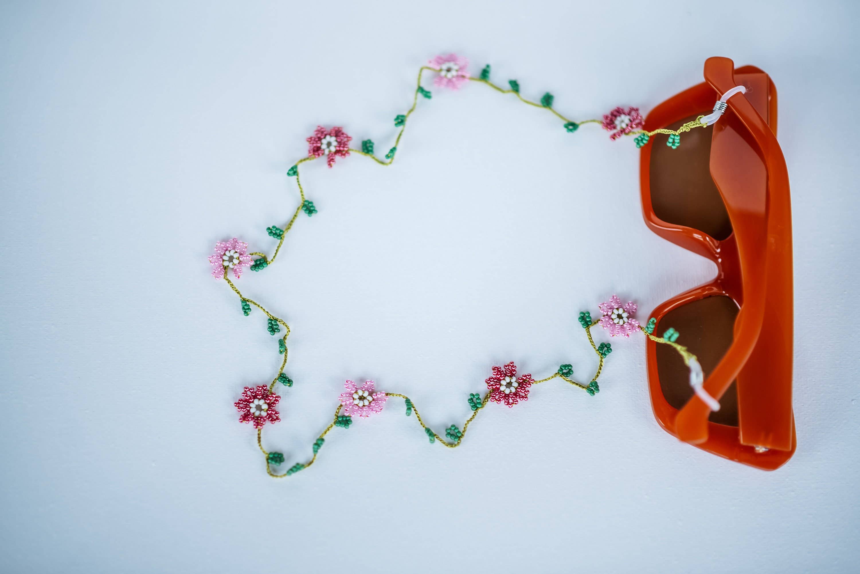 Hemsin Atelier - Wholesale Sunglasses/Eyeglasses Strap - Women's - Beaded Floral Eyeglass Chain and Sunglasses Holder6