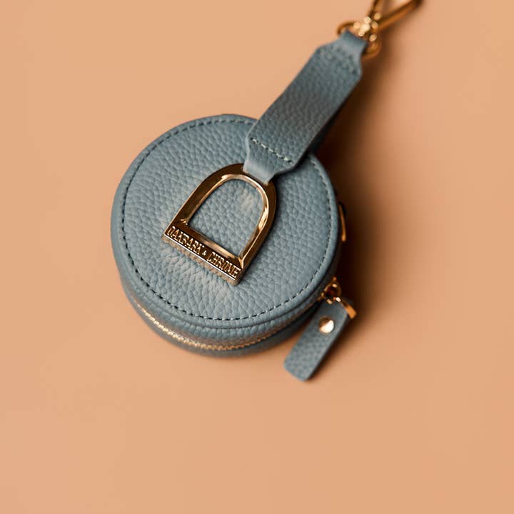 Oakbark & Chrome - Wholesale Coin Purse - Unisex - Stirrup Accessory Keeper in Denim2