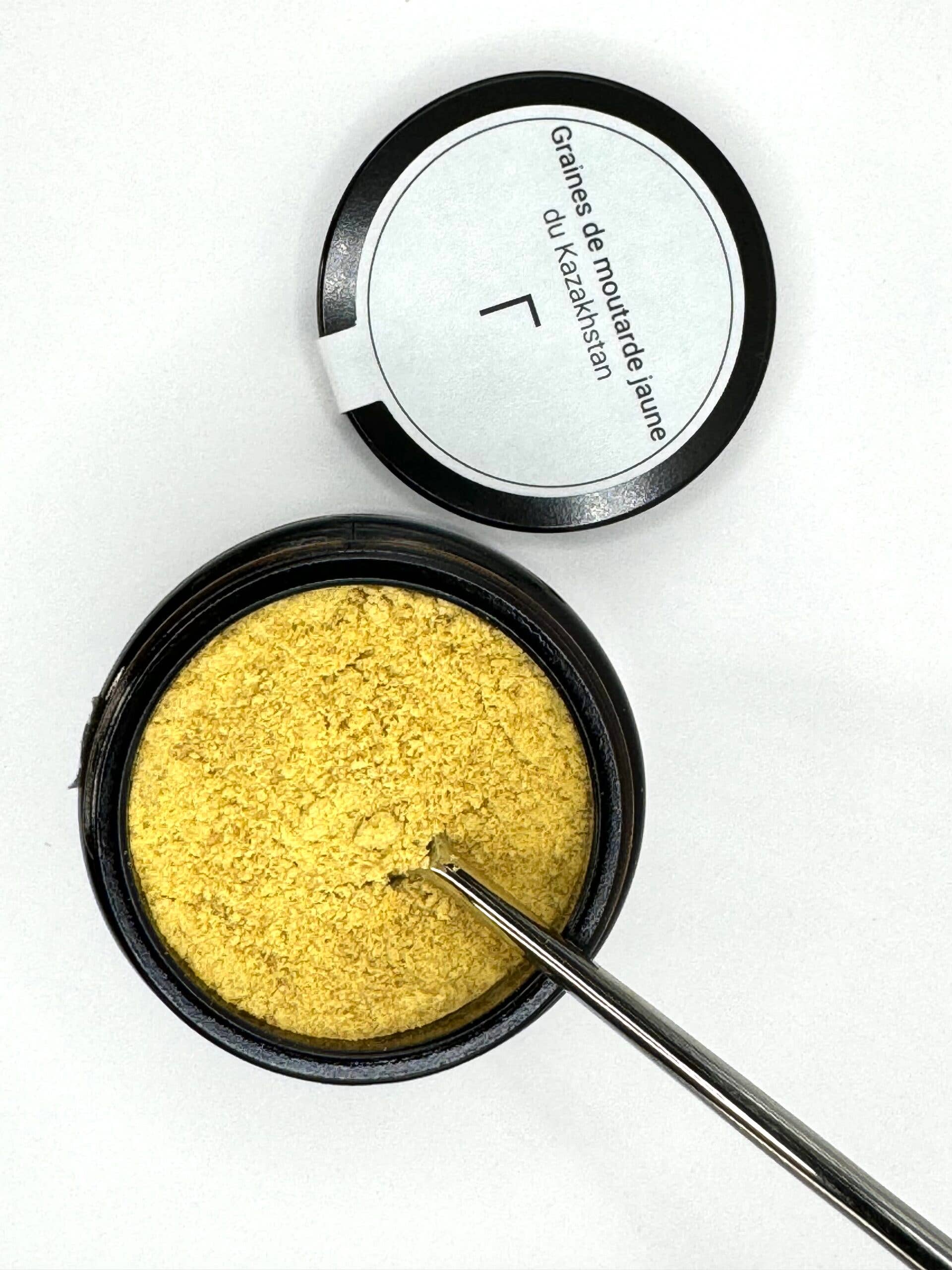 GAMMA l’audace des epices - Wholesale Dried Spice - Yellow mustard seeds* from Kazakhstan0