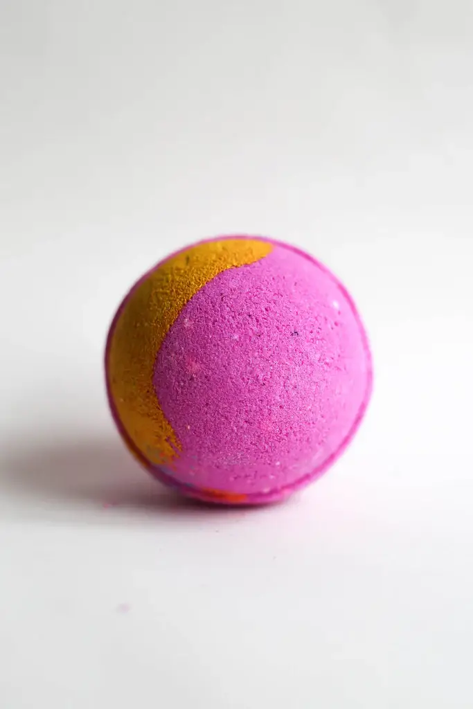 Lend Me Some Sugar Bath Company - Wholesale Bath Bomb/Fizz - Raspberry Lemonade Bath Bomb1