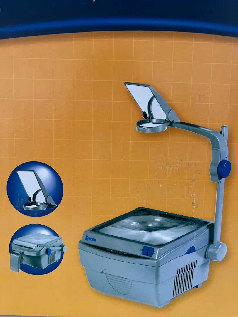 Salzmann Restwaren GmbH – Großhandel Tragbarer Projektor – Kinder – Acco Nobo Overhead Projektor10