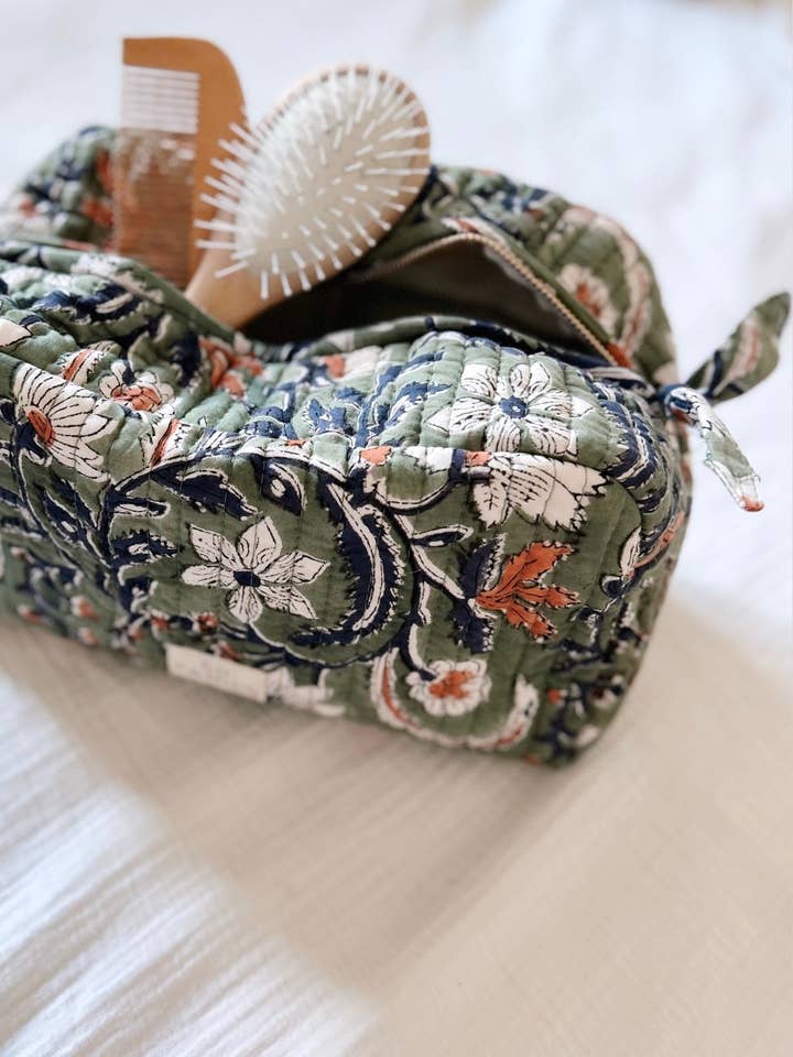 Necessaire de Higiene Brousse por atacado de SO FAMILY