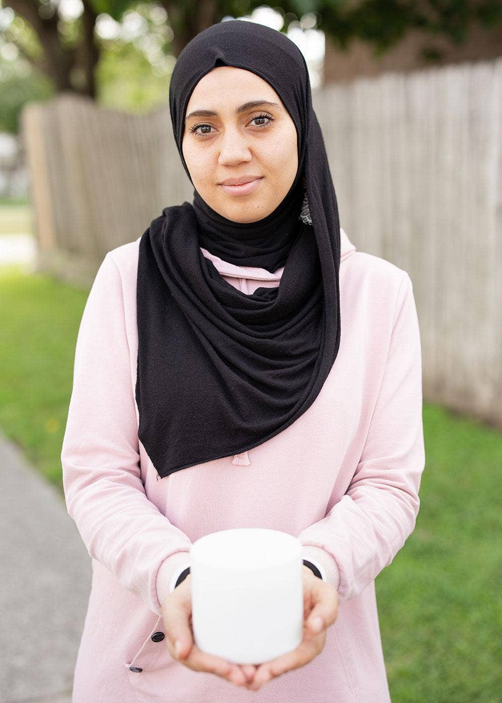 Mercy House Global - Venta al por mayor Velas en tarros - Vela de Miel Especiada y Tonka | Lata de 3 oz7