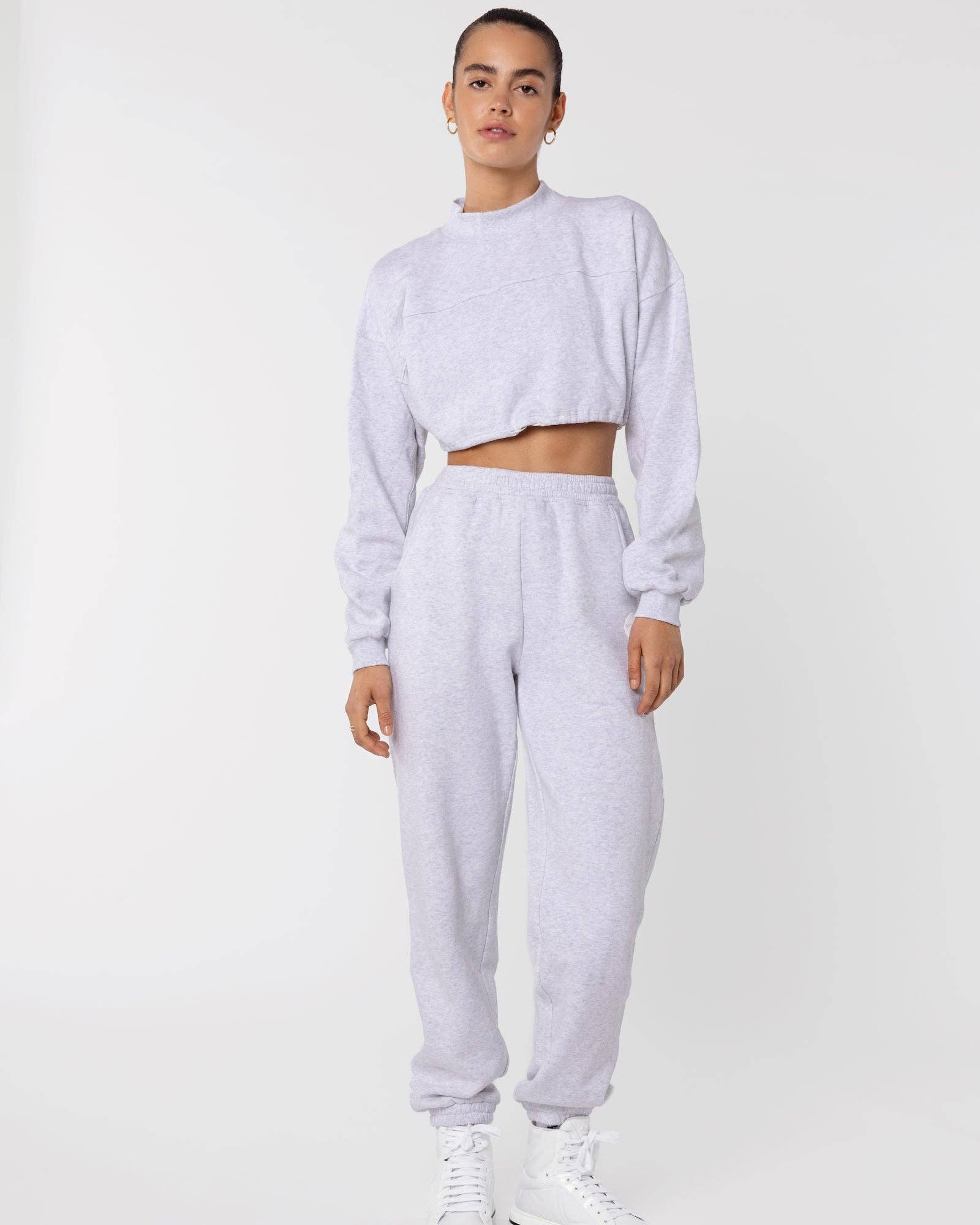 Nicky Kay - Wholesale Sweatshirt – Women's - Organic Cotton Cropped Sweatshirt6