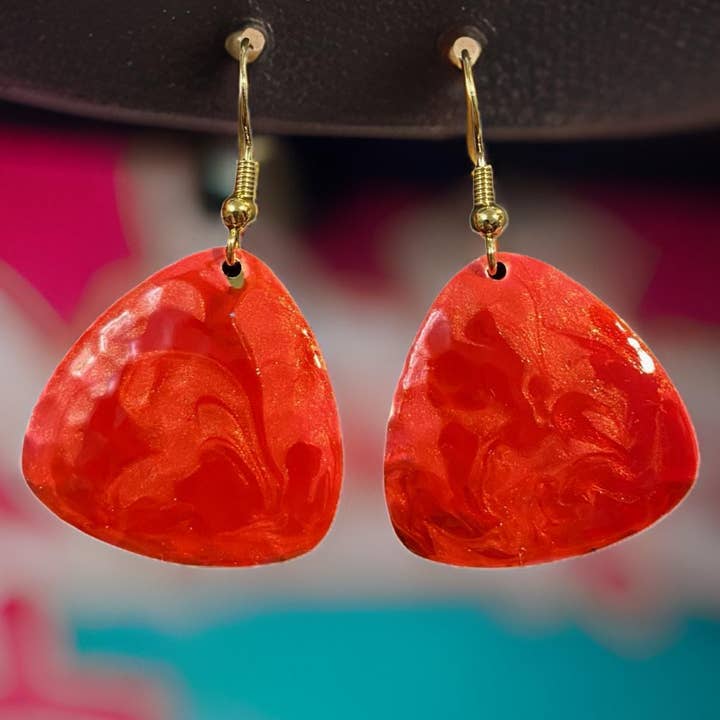 The Urban Charm - Wholesale Dangle earrings - Red & Pink Marble Guitar Pick Lures of Love Earrings4