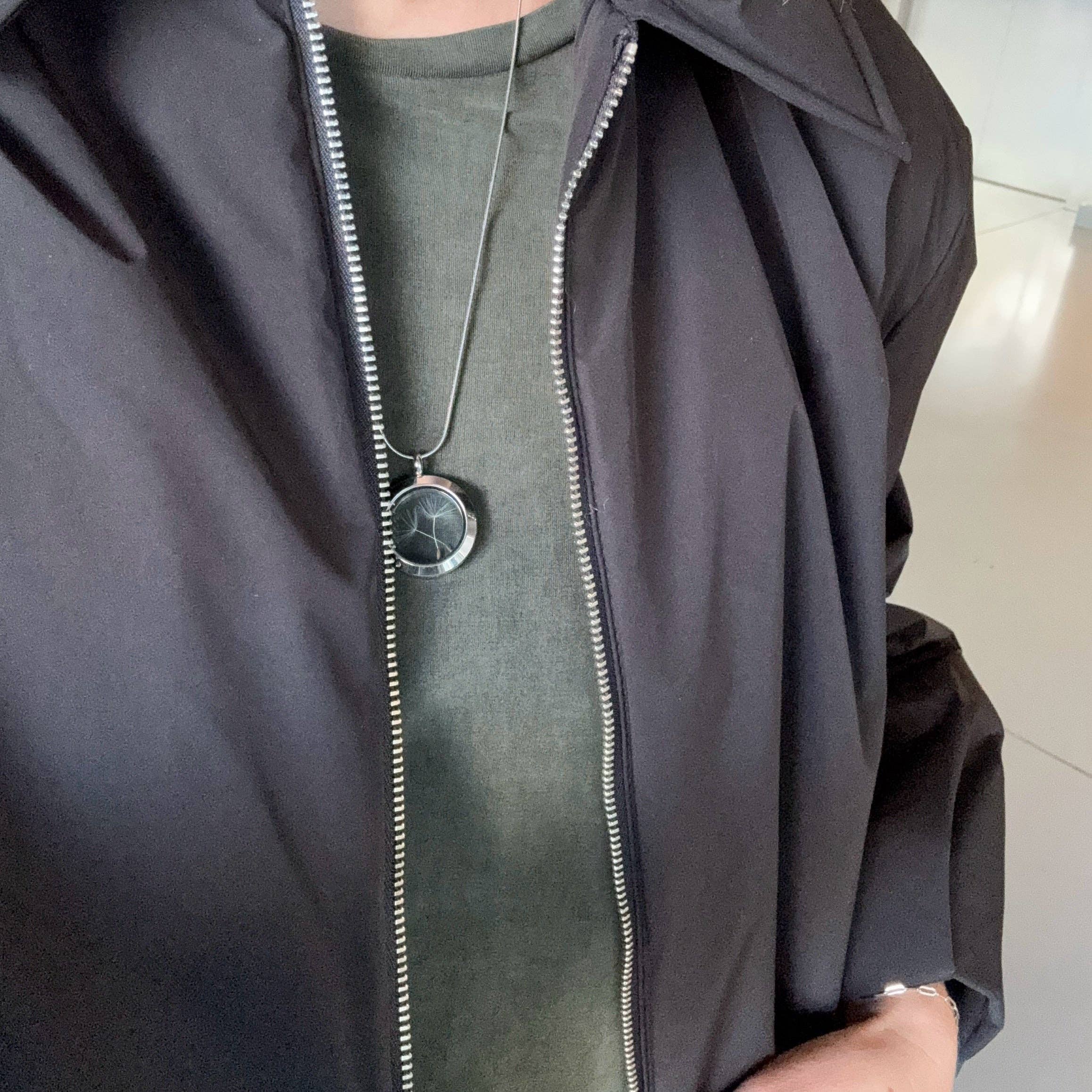 My Little Nature – Engroshandel Halskæde med vedhæng – Håndlavet halskæde med mælkebøttefrø – symbol på ønsker og drømme7