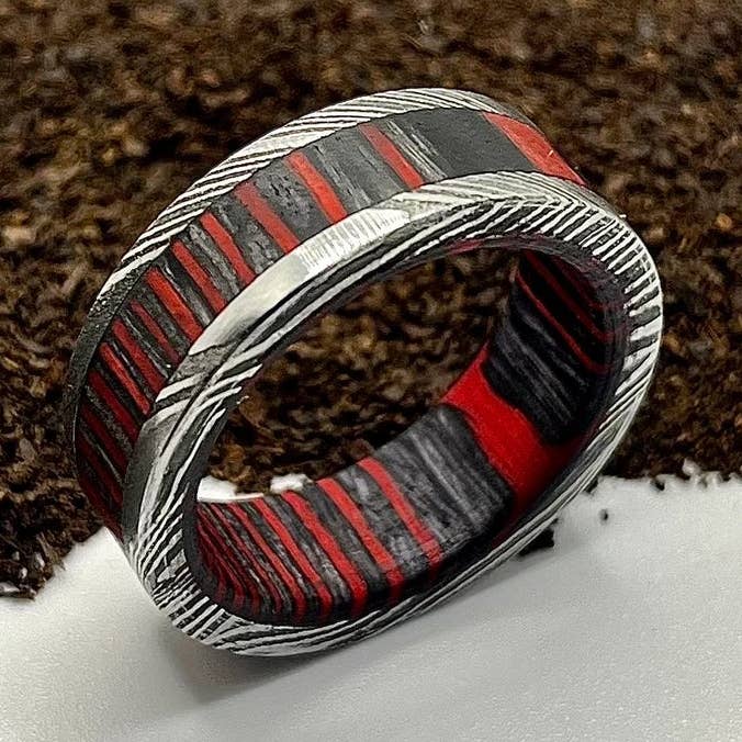 Damast-Ring mit breitem R&B-Holzfutter ausgekleidet für den Großhandel von RustyStudioUSA