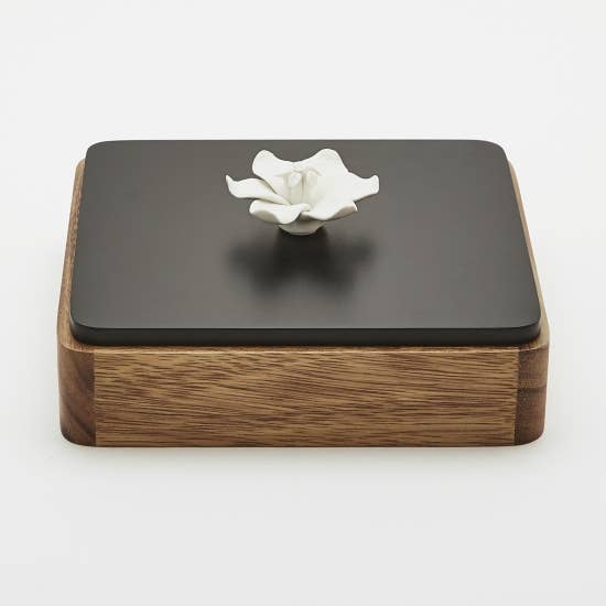 KANA | Decorative wooden box adorned with a Jasmine flower for wholesale by Anoq