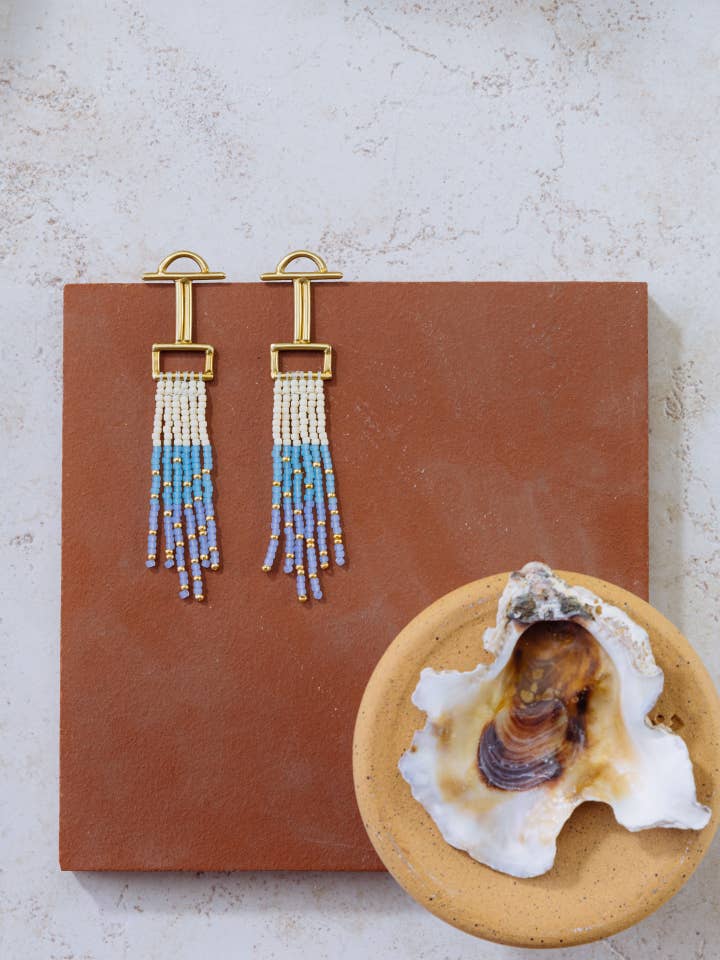 Boucles d'oreilles à pampilles en bronze coulé à la main ou en argent sterling Fawn pour la vente par Weave Gold