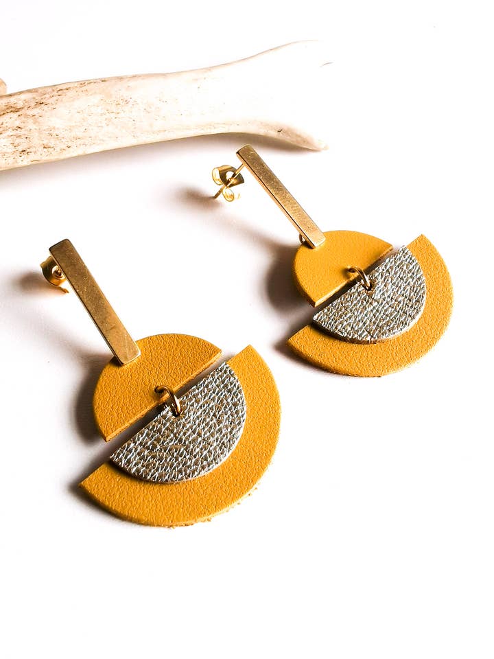 Örhängen - LUNA - Läder och Guldstål - YELLOW MOUTA för wholesale av De fil en vadrouille