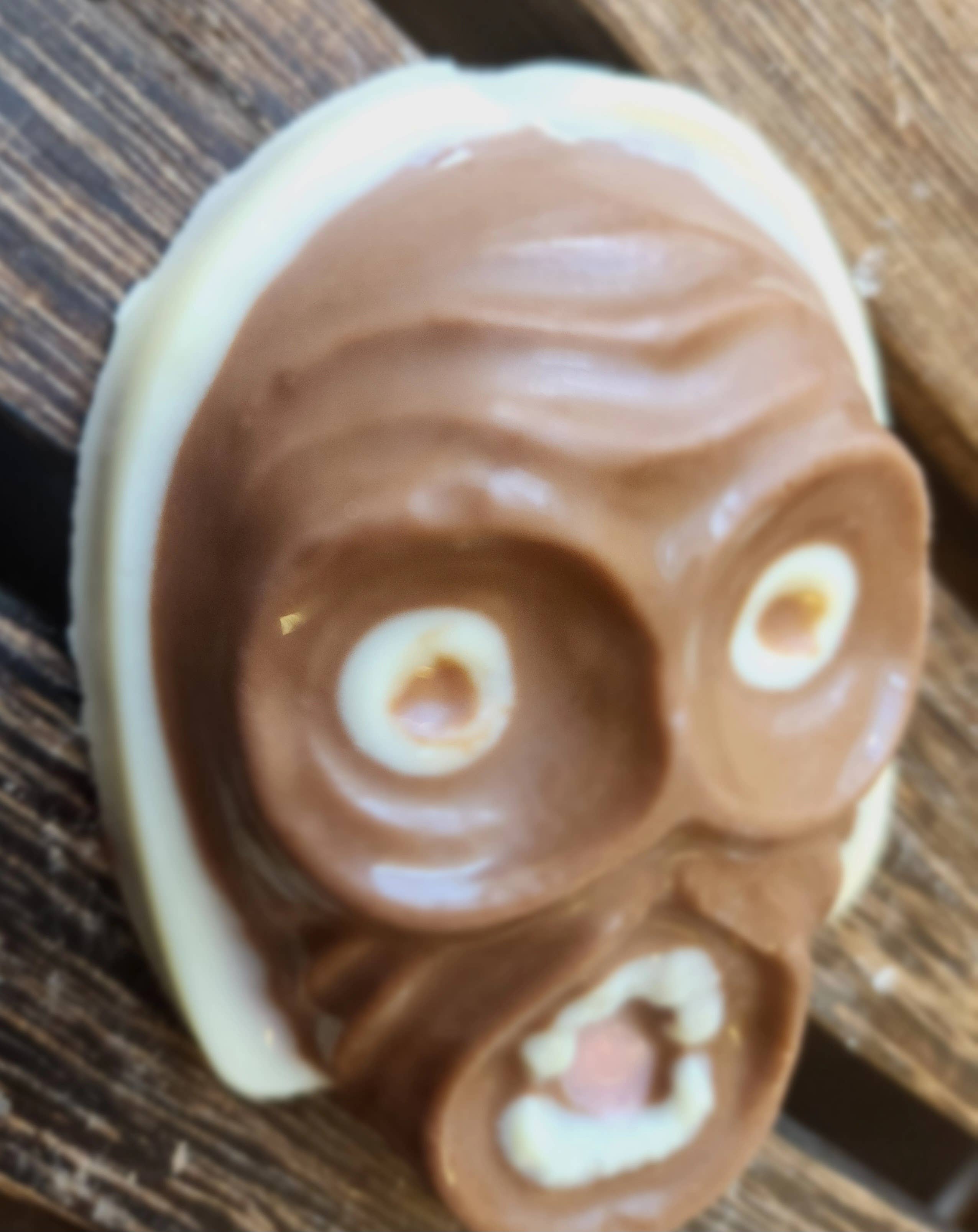 Cwtsh Chocolate – wholesale Lollipop – Halloween Zombie Lollipop trick or treat3