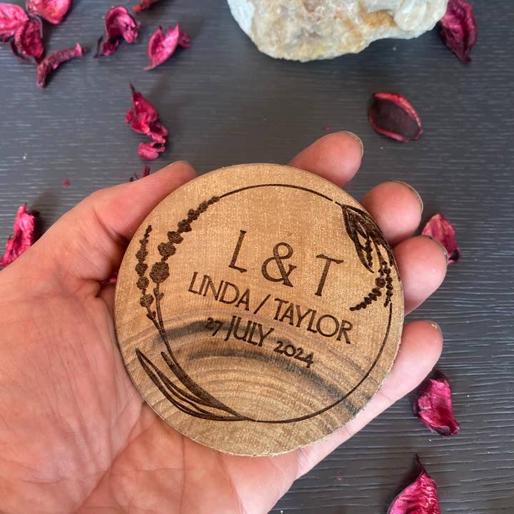 WoodCraftHaven - Vente Sous-verre - Sous-verres en bois fabriqués à la main : des cadeaux de mariage pour votre magasin19