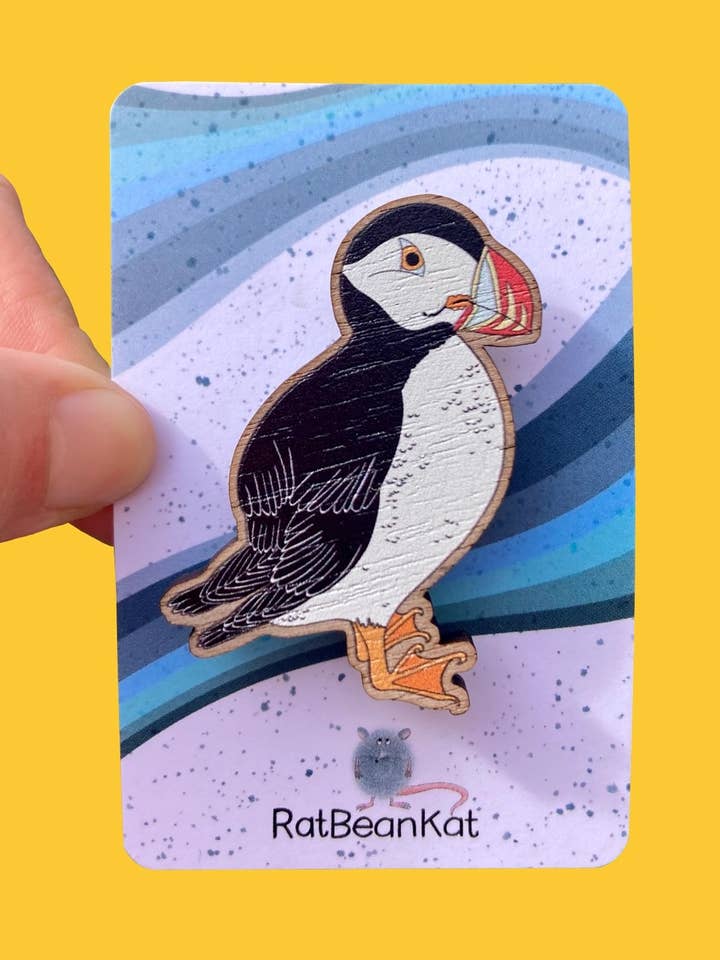 Träpuffinfågelmärke brosch för wholesale av RatBeanKat