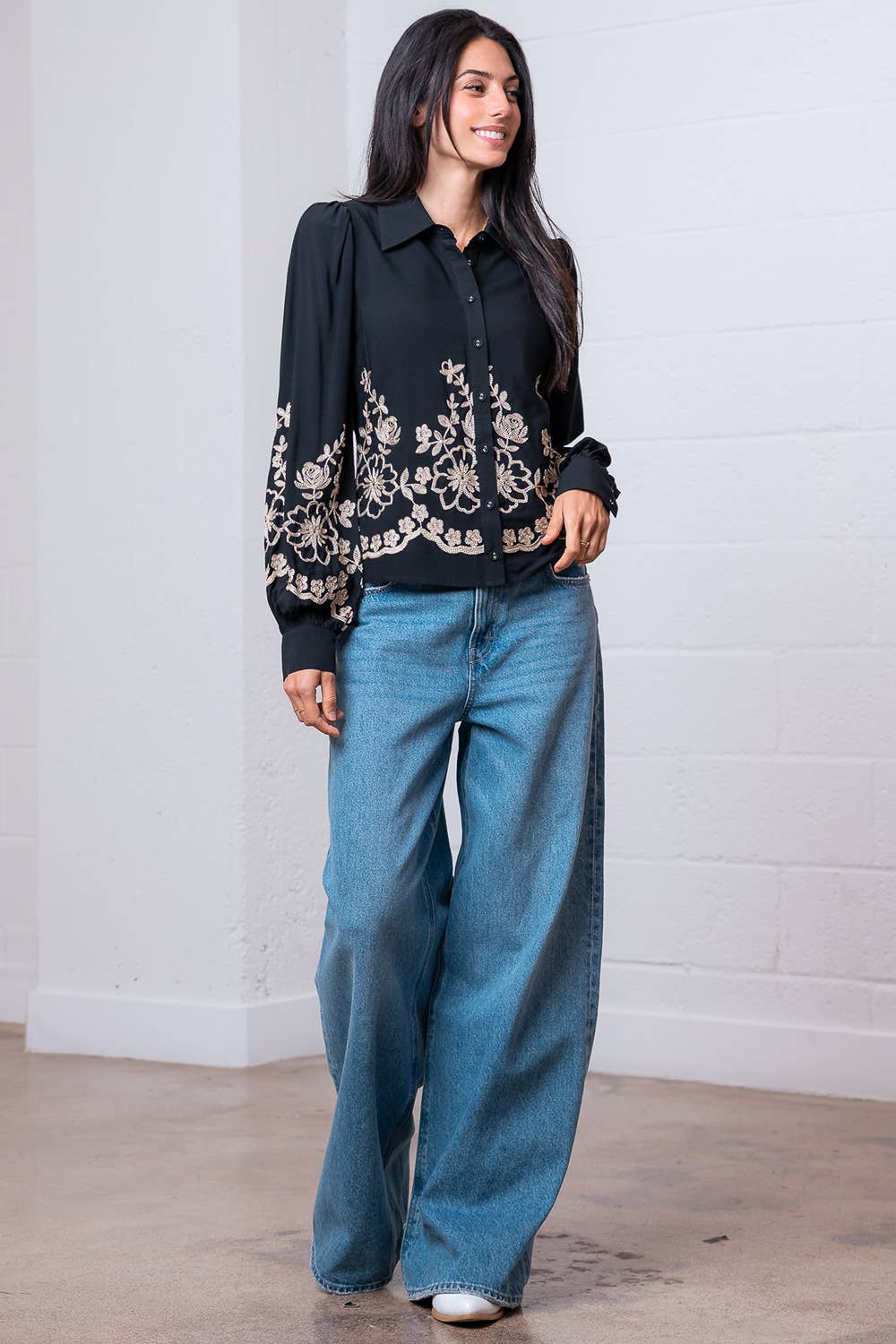 Taelynn - Wholesale Button Down Shirt - Women's - HT28837T-LONG SLV WITH COLLAR BUTTON DOWN FLOWER EMBO SHIRT5