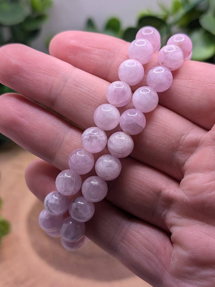 Pulsera de Kunzita de 8 mm para venta al por mayor de Moonbeam Healing