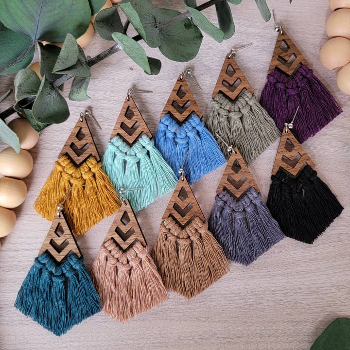 Jen - Macrame Øreringe for engroshandel hos Knotty but Nice