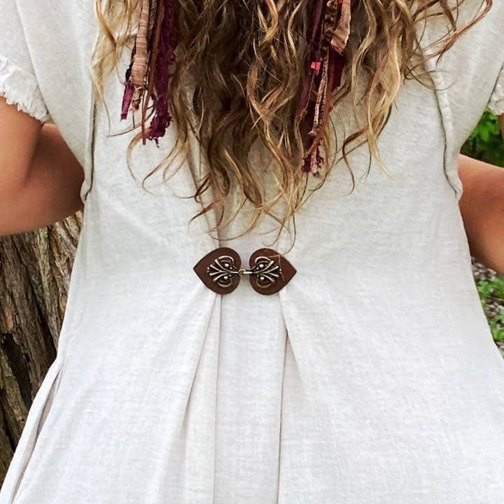 KardiKlips – wholesale Brooch – Cinch Clips for Dresses, Shirts, Jackets, Dusters
