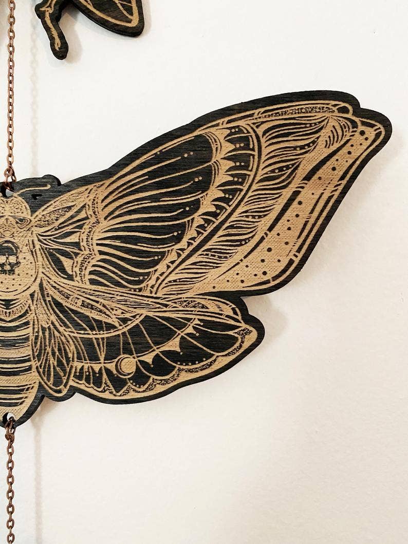 Faux Theory Design – wholesale Wall Accent – Moth and Beetle Garland7