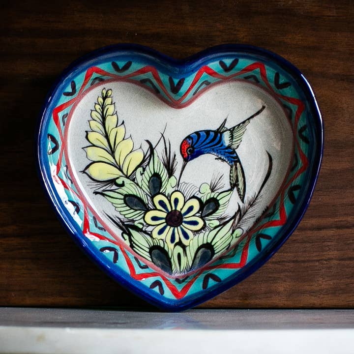 Plato Corazón de Pájaro para venta al por mayor de Lucia's Imports