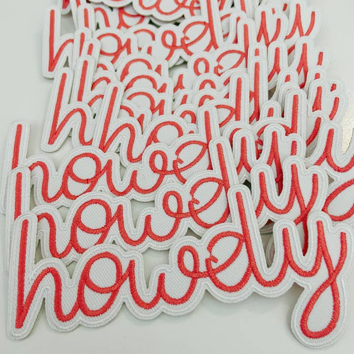 Howdy van 4,5 „x 3" - geborduurde hoedenpatch voor wholesale door TEELUX
