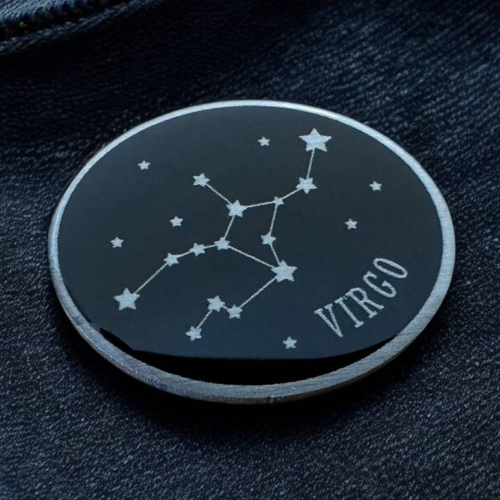 Sternbild - Jungfrau - Öko-Emaille-Pin-Abzeichen für den Großhandel von The Enamel Pin Factory