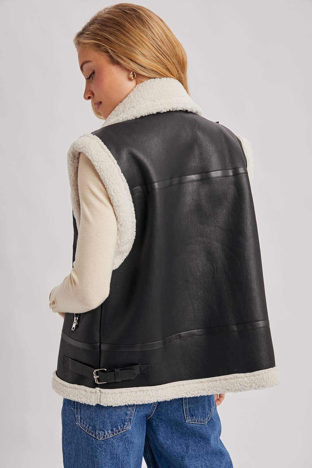 Bluivy – wholesale Outerwear Vest - Women’s – FAUX LEATHER WITH INNER FAUX SHEARLING AVIATOR VEST6
