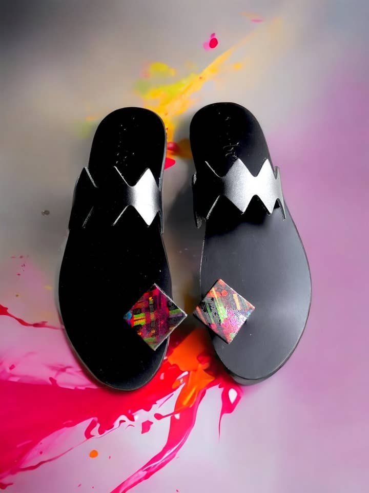 Marbe Sandals – Großhandel Sandalen – Damen – Flache griechische Sandale aus Leder mit Knöchelriemen, handgefertigt: Melpo1