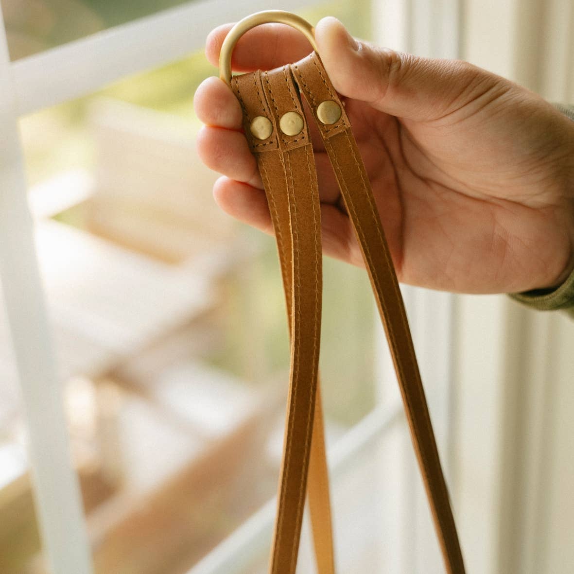 OMOM - Wholesale Grocery/Shopping Bag - OMOM Hanging planter in vegetable-tanned l3