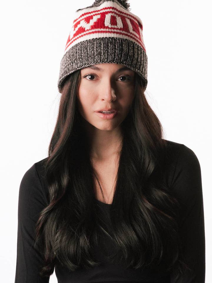 Bonnet Cabin pour la vente par Wolfe Co. Apparel and Goods®