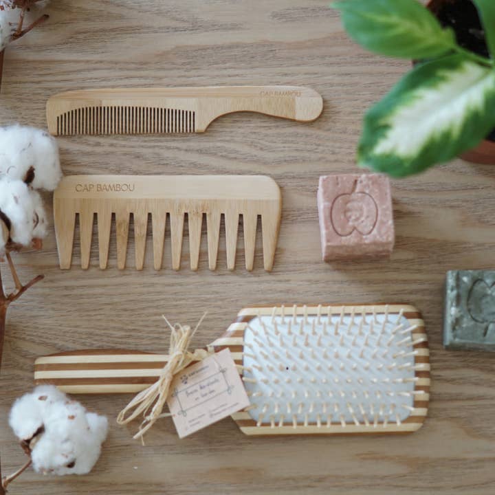 cap bambou - Wholesale Hair Brush/Comb - Handleless comb with wide bamboo teeth3