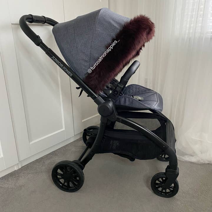 Fur coat no nappies U.K. ltd - Vente Accessoire/housse pour poussette – bébé - Fourrure Universal Original Plum Hood1