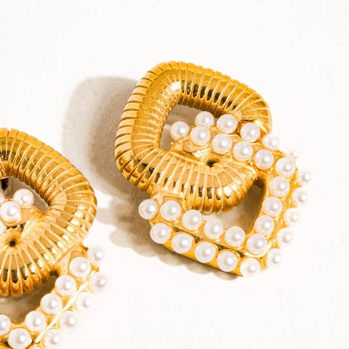 Cometa 18K Gold Non-Tarnish Pearl Chain Earring for wholesale on Faire