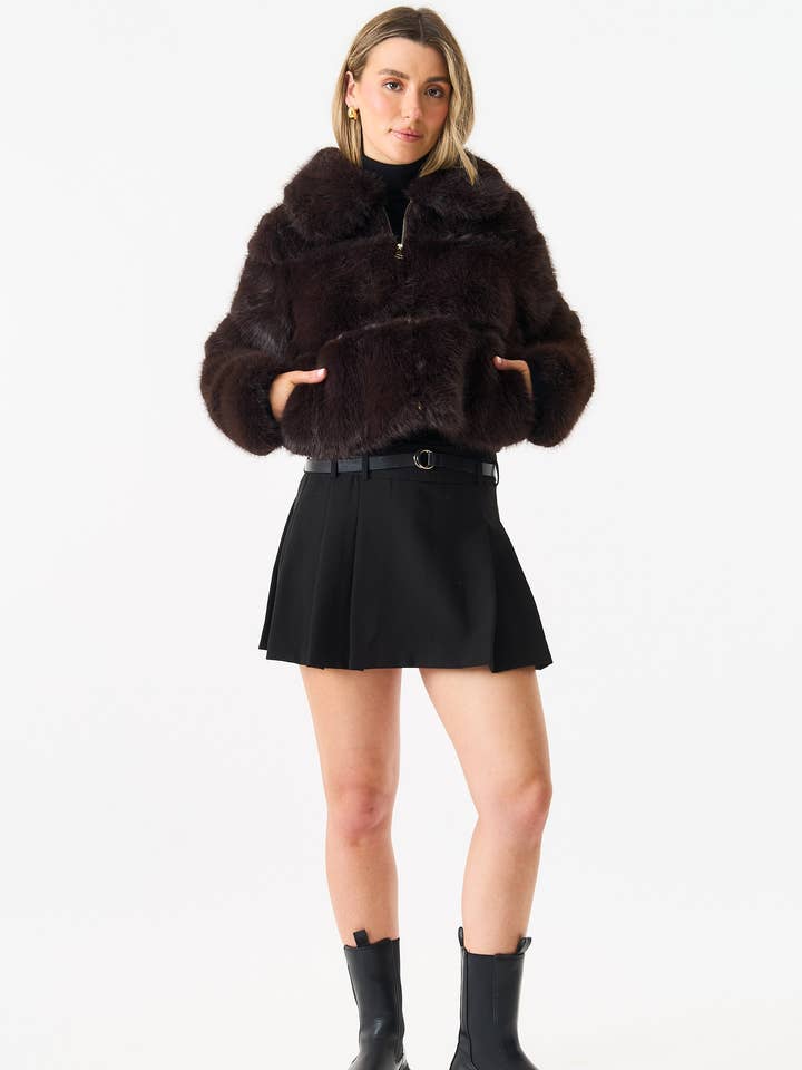 Bruin Panel Imitatiebont Kort Jack voor wholesale door GINI LONDON