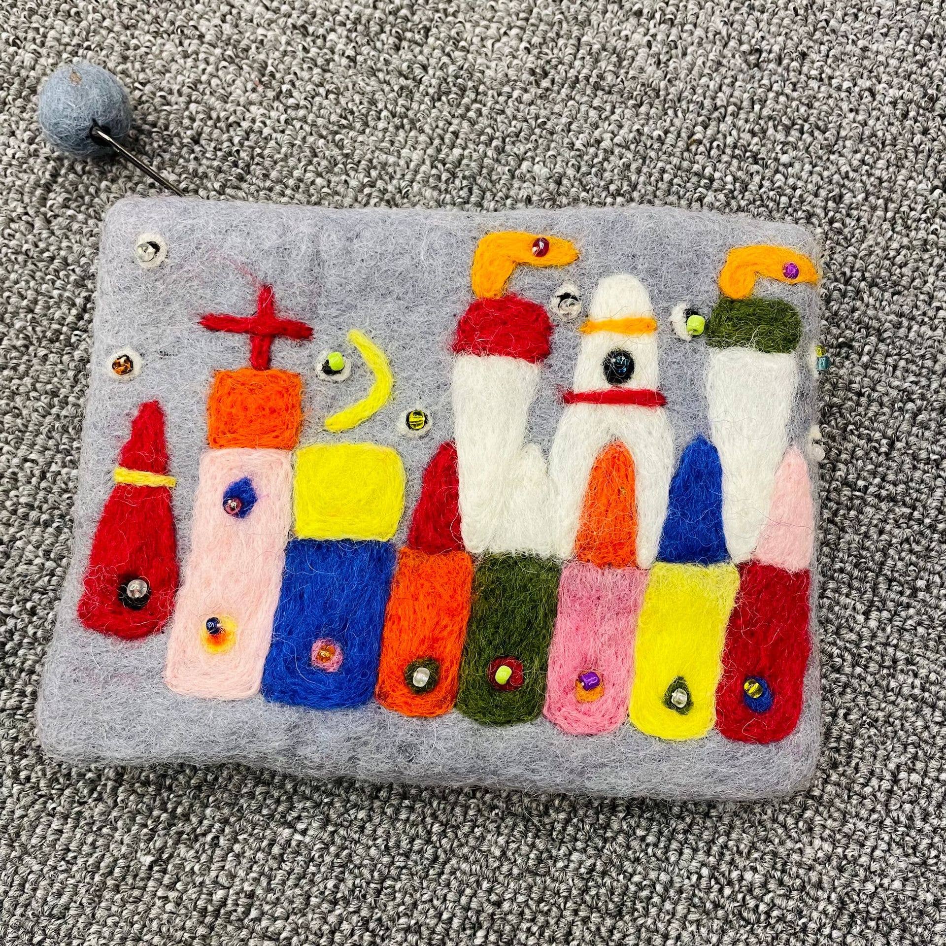 Tourtiwi - Wholesale Portemonnee - Dames - Schattige Kleine Vilten Tasjes met Sprookjesachtige Stadsdecoraties4