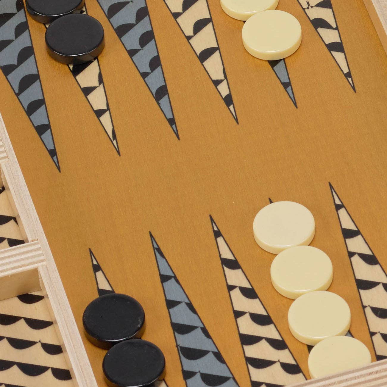 Wolfum Studio - Wholesale Board Game - Curves Travel Backgammon Set2