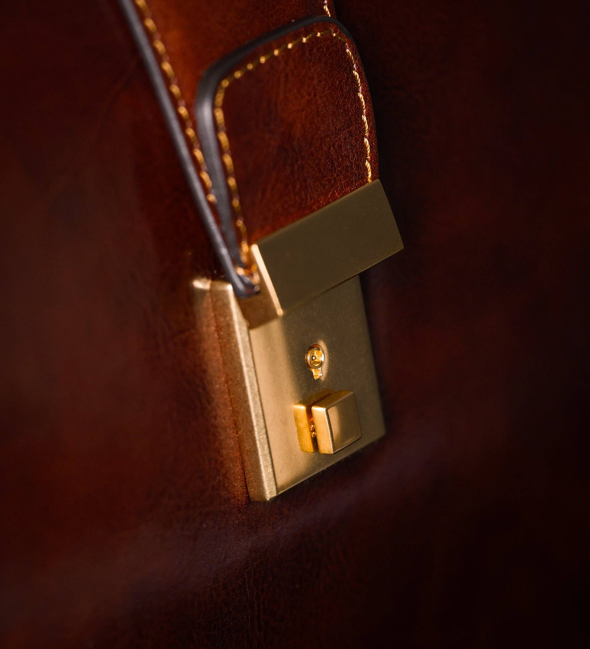 Time Resistance – Großhandel Aktentasche – Unisex – Große Lederaktentasche - Die Firma6