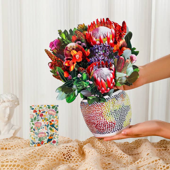 PetalPal - Wholesale Everyday Greeting Card - Kakadu Embrace Pop-Up Bouquet
