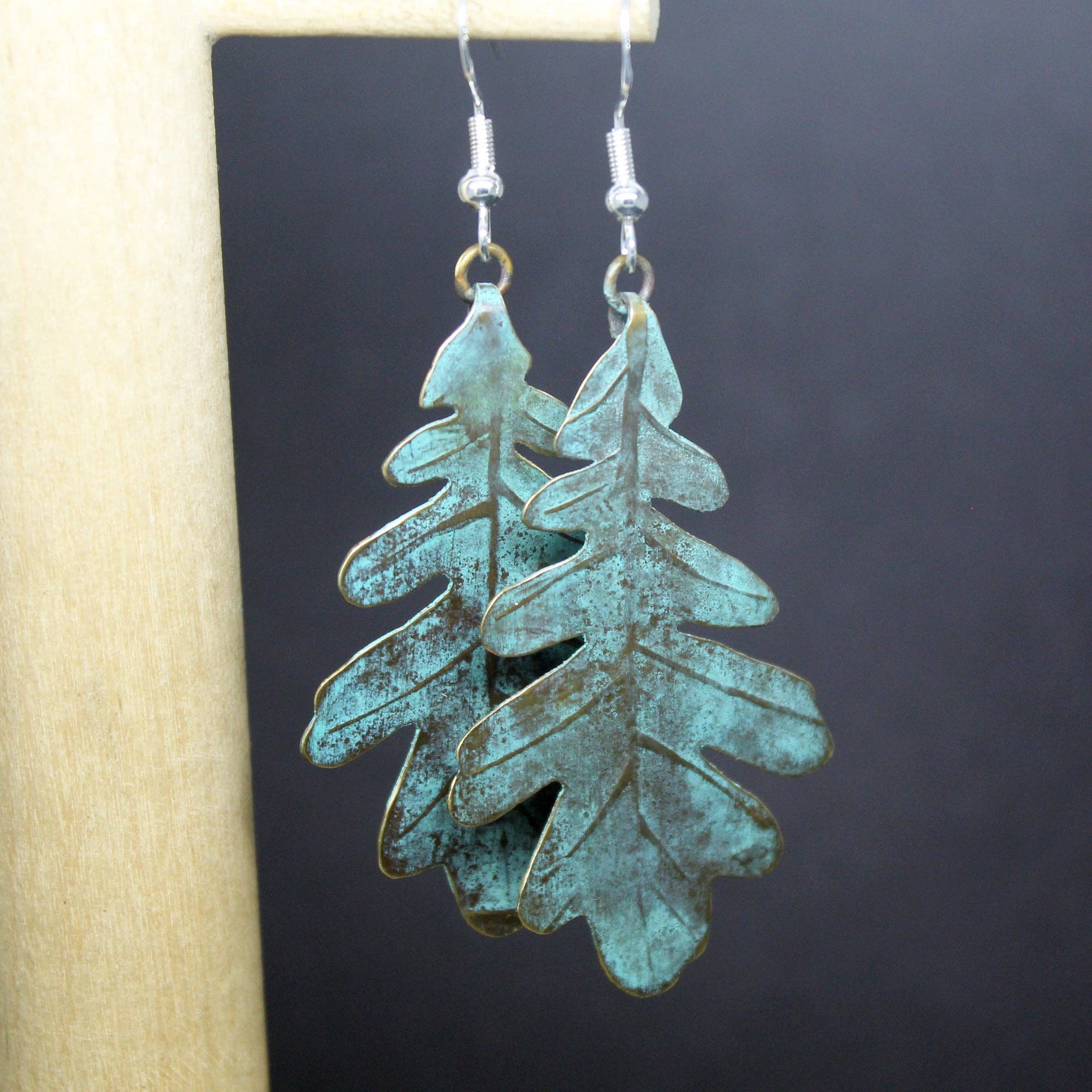 Plataica - Wholesale Dangle Earrings - Oak leaf earrings in brass and 925 silver with green patina6