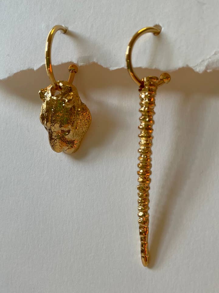 Lioness and Antelope for wholesale by SOLOATAME