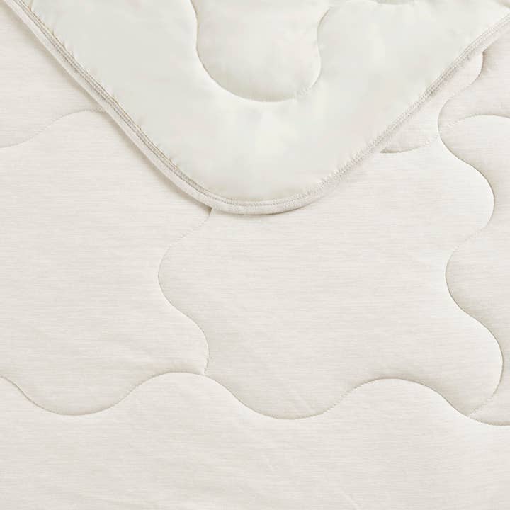 Olliix - Wholesale Throw Blanket - Jersey Knit Cool Touch Down Alternative Throw, Ivory10