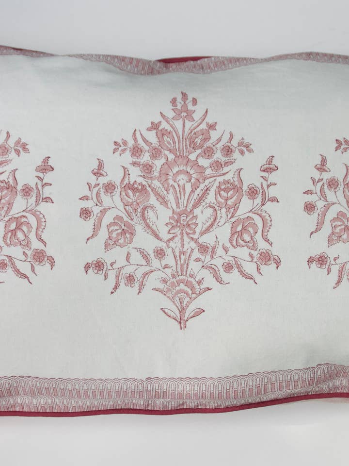 Handgefertigtes Varmala Roza Kissen, 40 x 70 cm, mit Füllung für den Großhandel von Rozablue